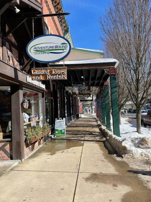 Skiing, Hiking, Village Of Eville Mtn Escape Ellicottville